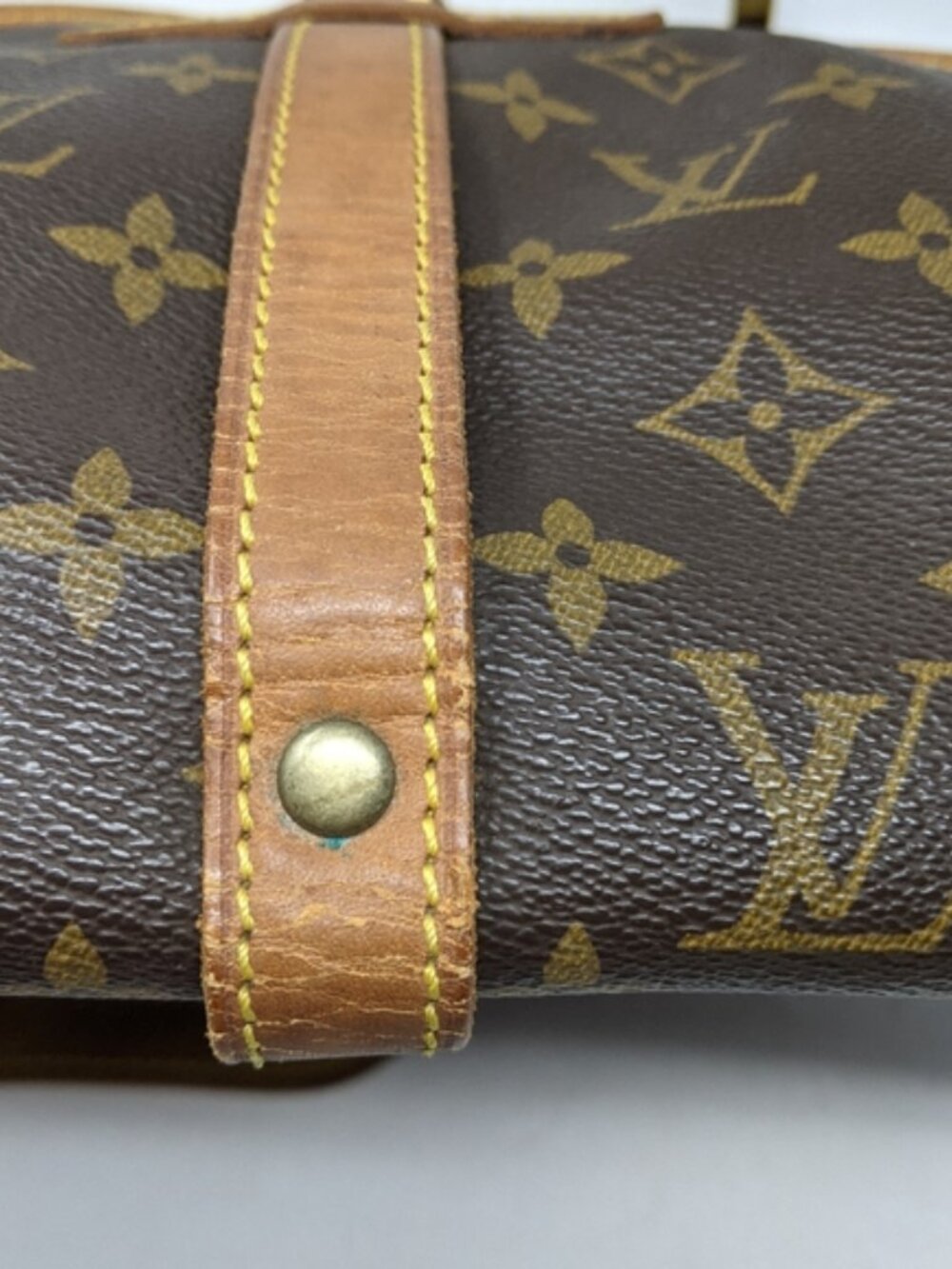 LOUIS VUITTON Monogram Saumur 30 CROSSBODY - Picture 5 of 14